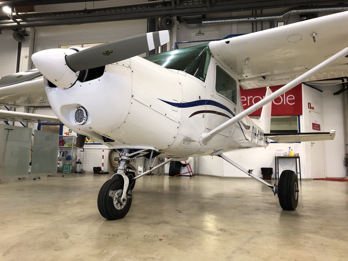 1977 Cessna 152 II