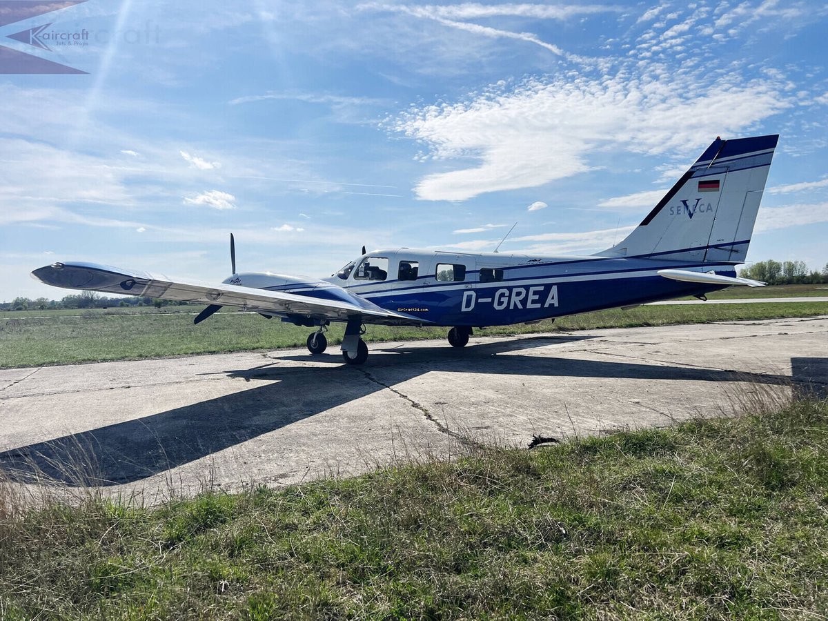 2000 Piper PA-34-220T Seneca V