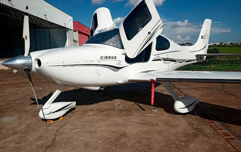 2005 Cirrus SR22 GTS
