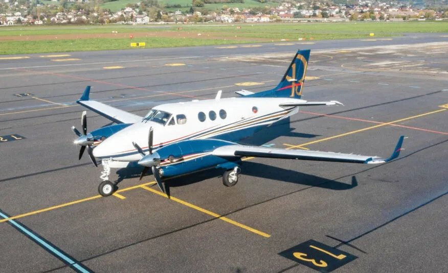 2000 Beechcraft King Air C90B