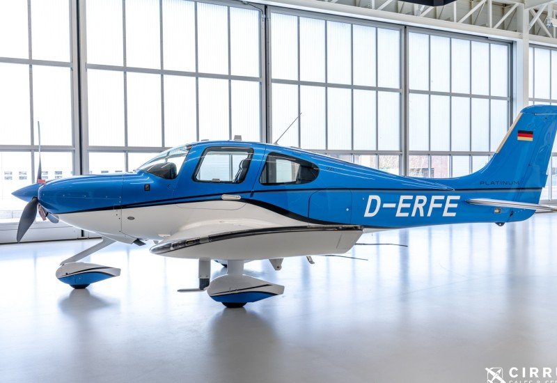 Cirrus SR22T