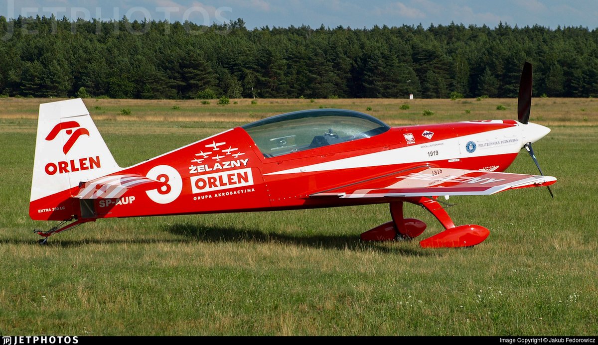 2009 Extra 300L SP-AUP
