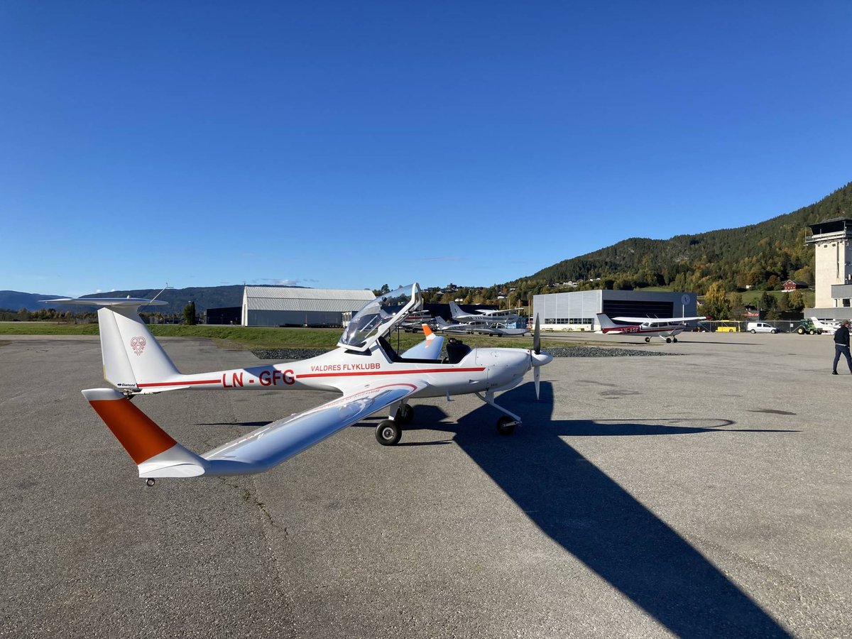 Diamond HK36 Super Dimona aerotow