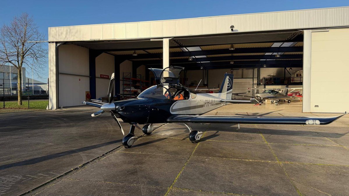 Airplane Factory Sling 4 TSI