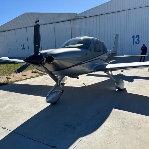 2017 Cirrus SR22 G6