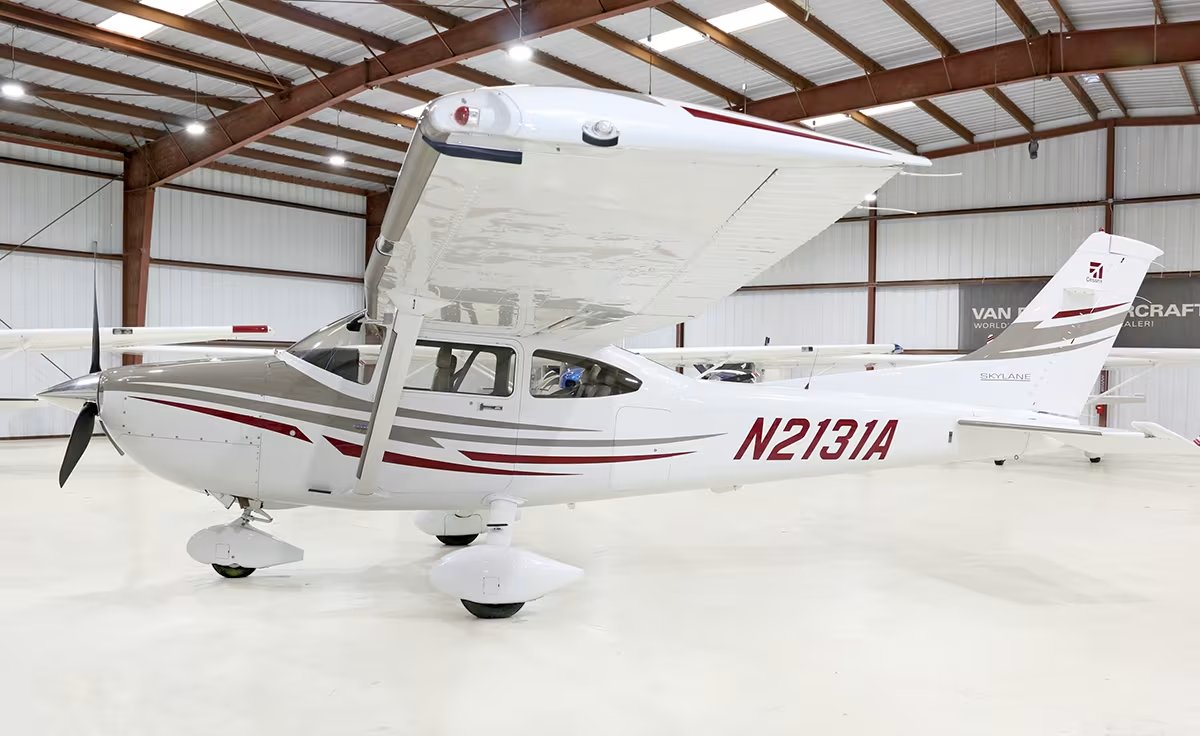 2005 Cessna 182T