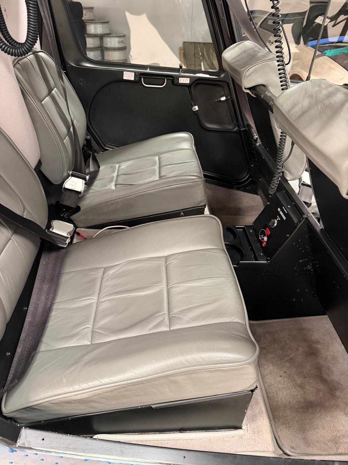 2006 Robinson R44 (N279HL), photo 4