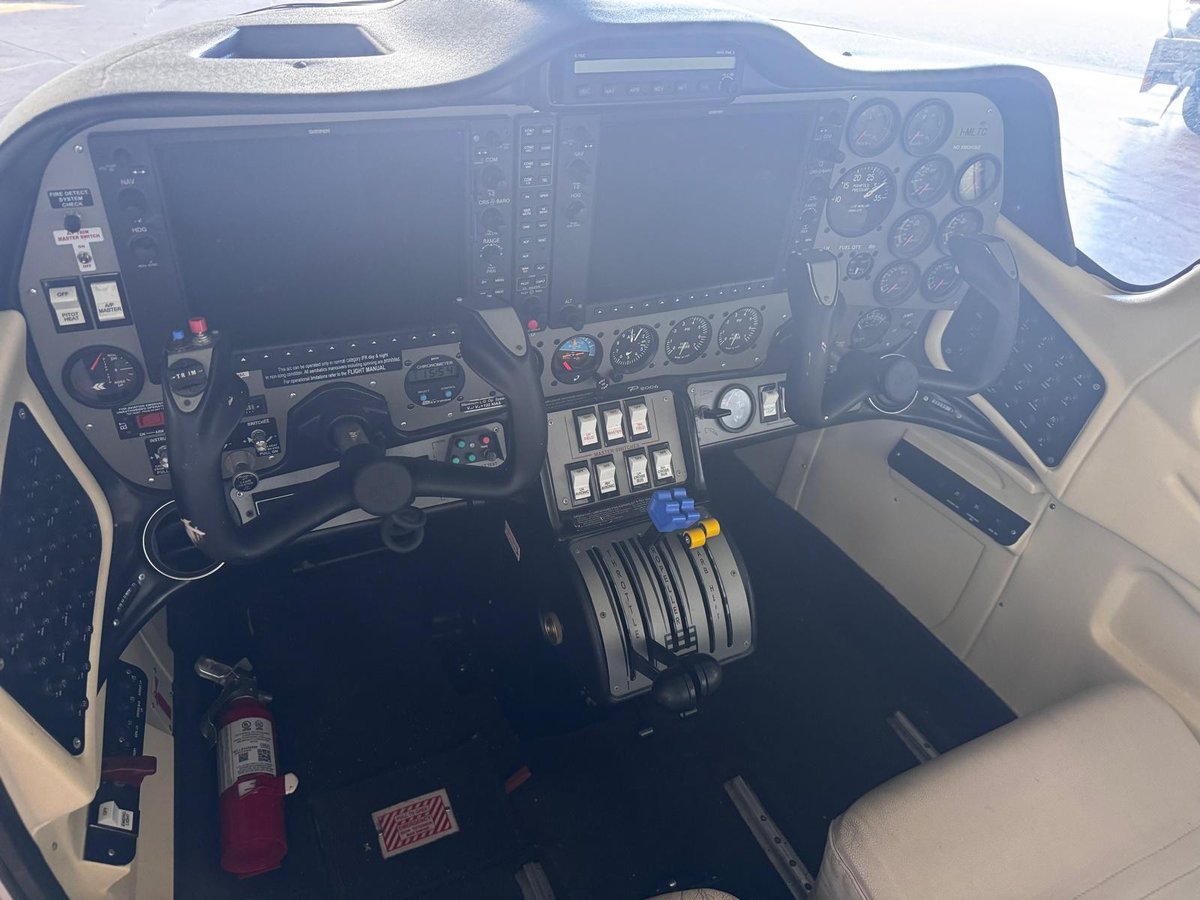 2011 Tecnam P2006T, photo 4