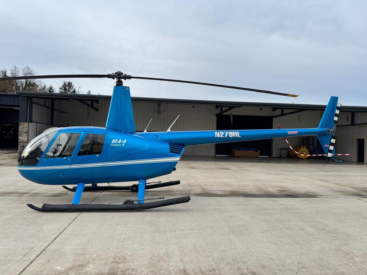 2006 Robinson R44 (N279HL), photo 8