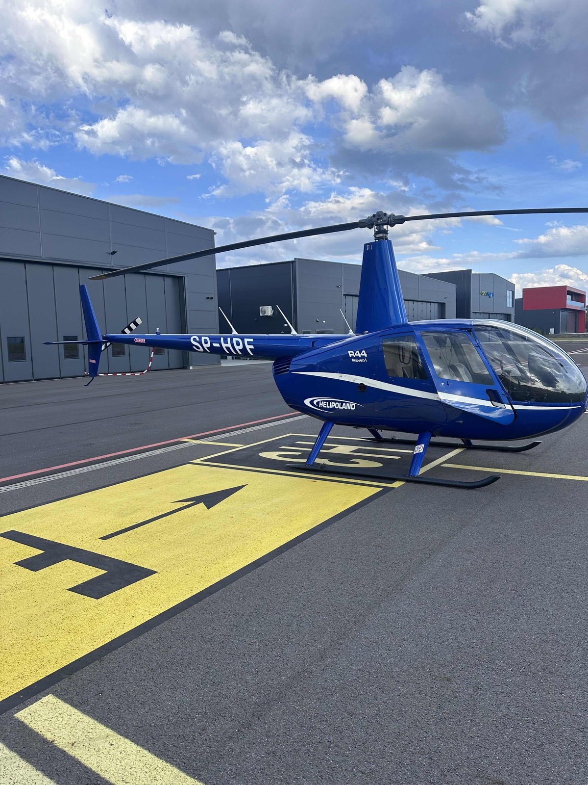 2023 Robinson R44, photo 3
