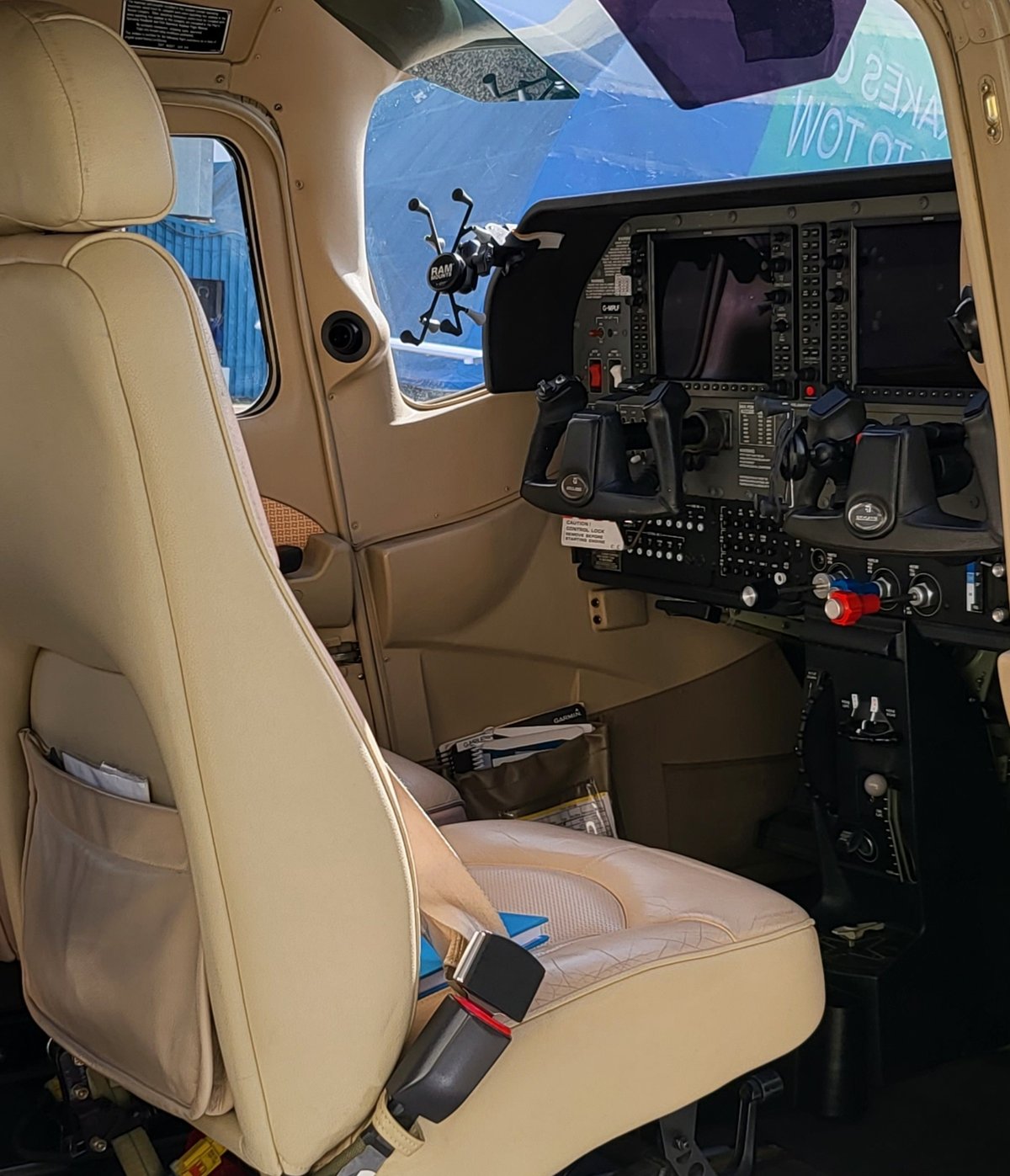 2008 Cessna 182 Skylane, photo 40