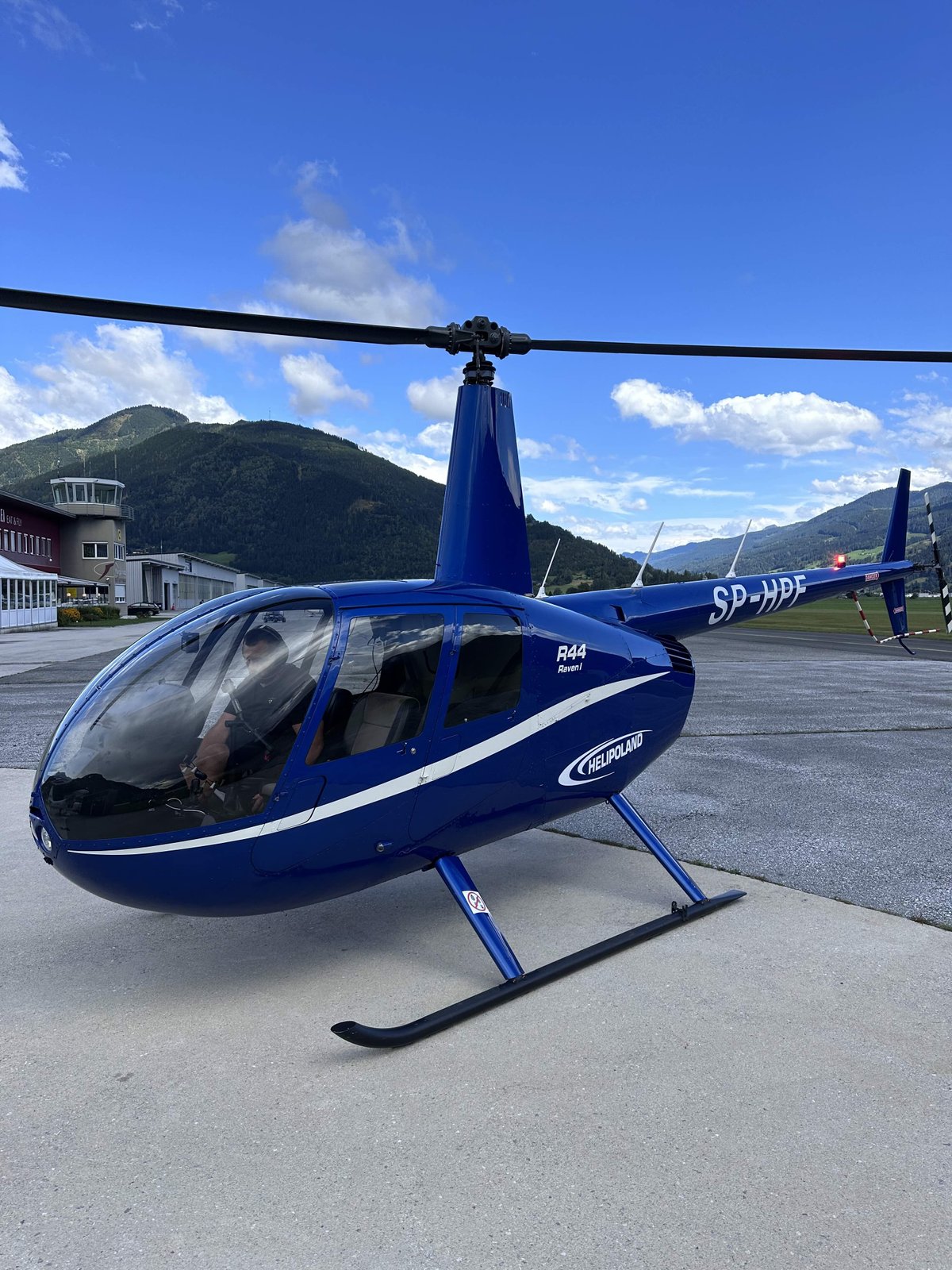 2023 Robinson R44, photo 2