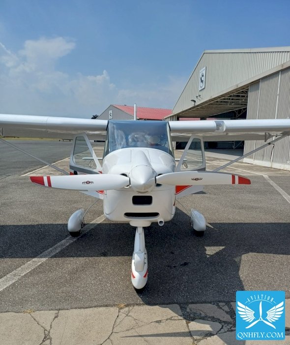 2010 Tecnam P92 Eglet, photo 1