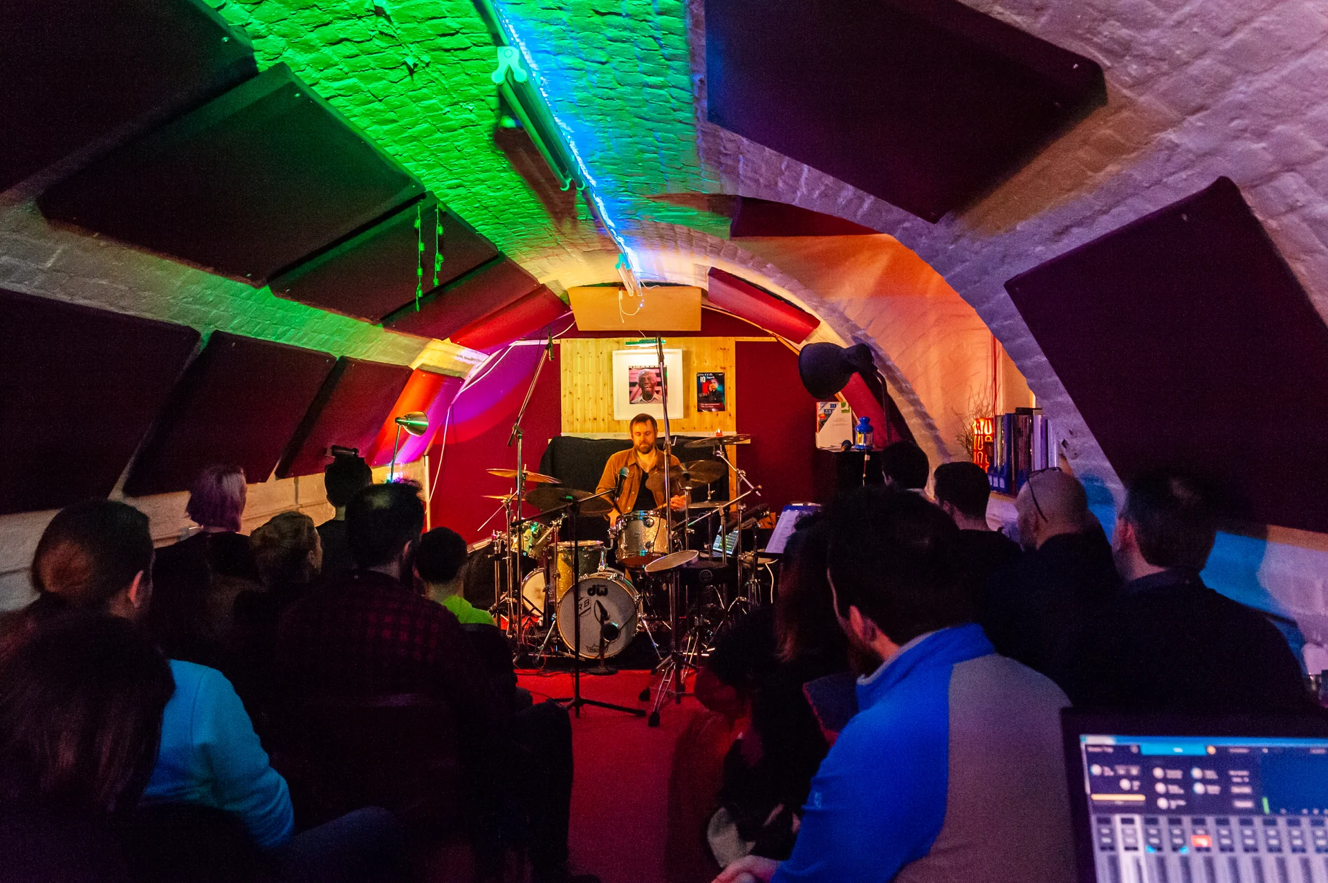 Advanced jazz drum lesson at Planet drum, London