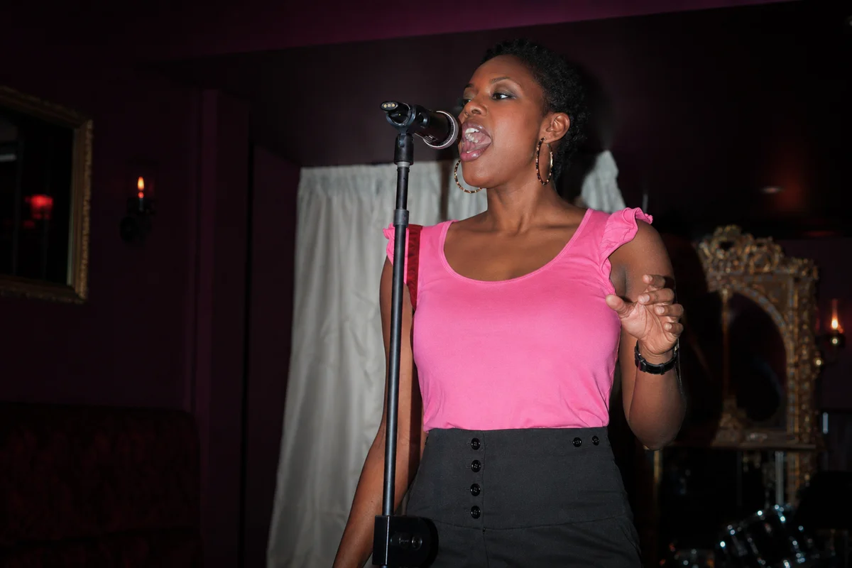 Singing taster lesson at Planet drum music school, Islington