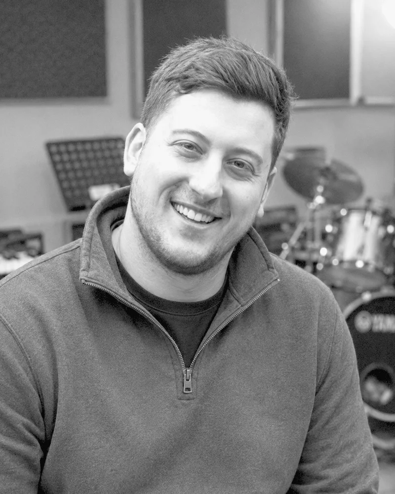 Valerio La Piana, singing teacher at Planet drum