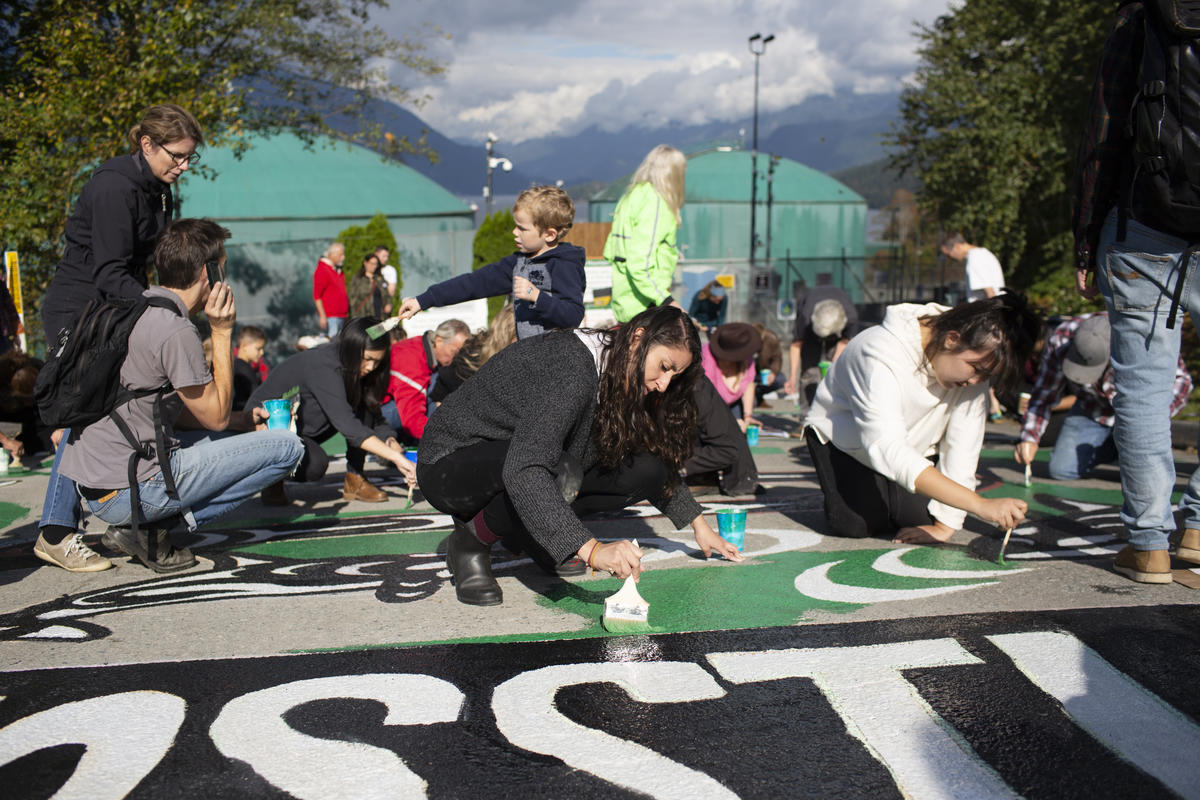 Arts for the Climate, West Ridge Marine Terminal in Canada. © Amy Romer / Greenpeace