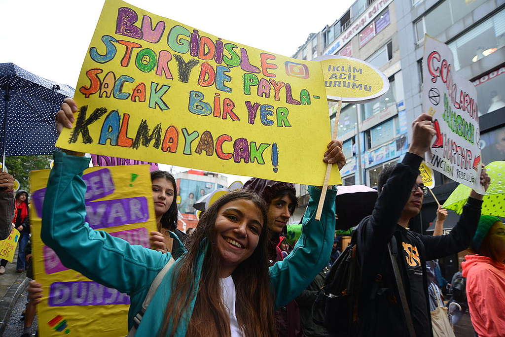 Глобалната стачка за климата в Турция, 2019 г. © Язън Акгюл/ „Грийнпийс“