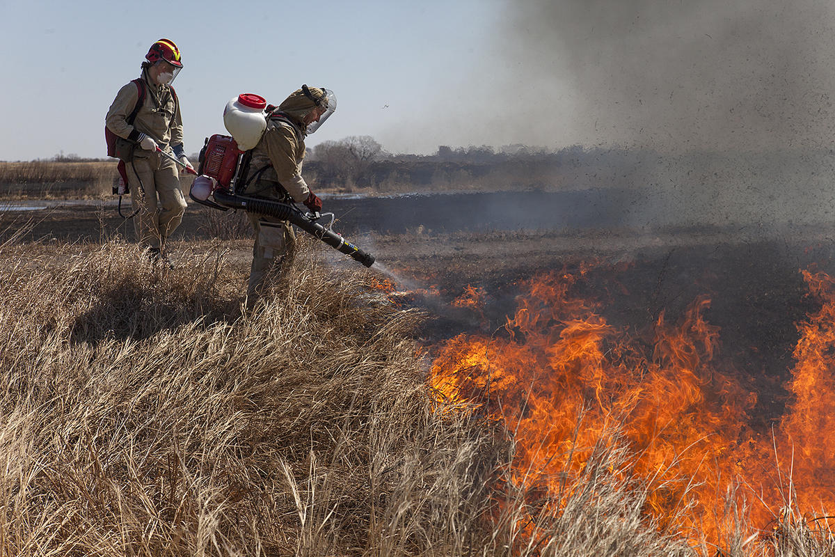 Volunteer firefighters in Amur region, Russia. © Maria Vasilieva / Greenpeace