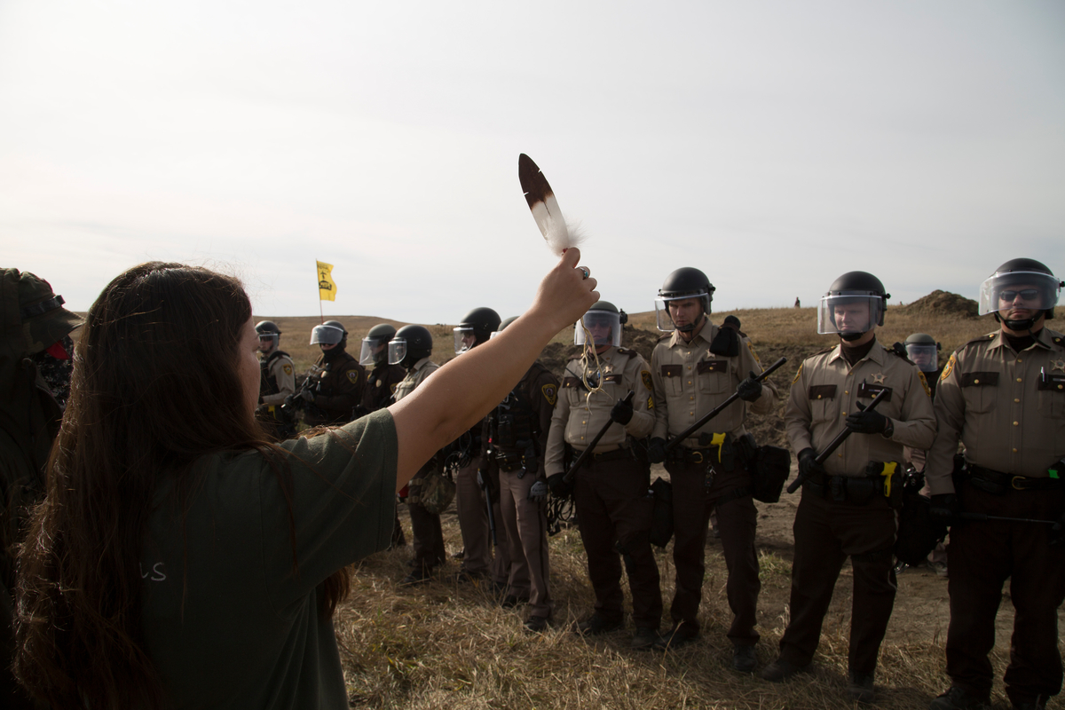 Protes di Standing Rock Dakota Access Pipeline di AS.  © Richard Bluecloud Castaneda / Greenpeace