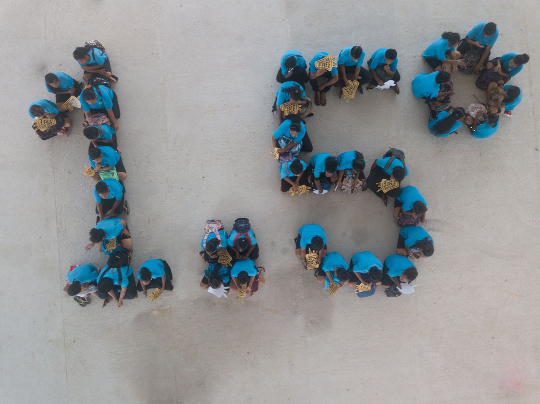 Students in the Marshall Islands © Greenpeace 