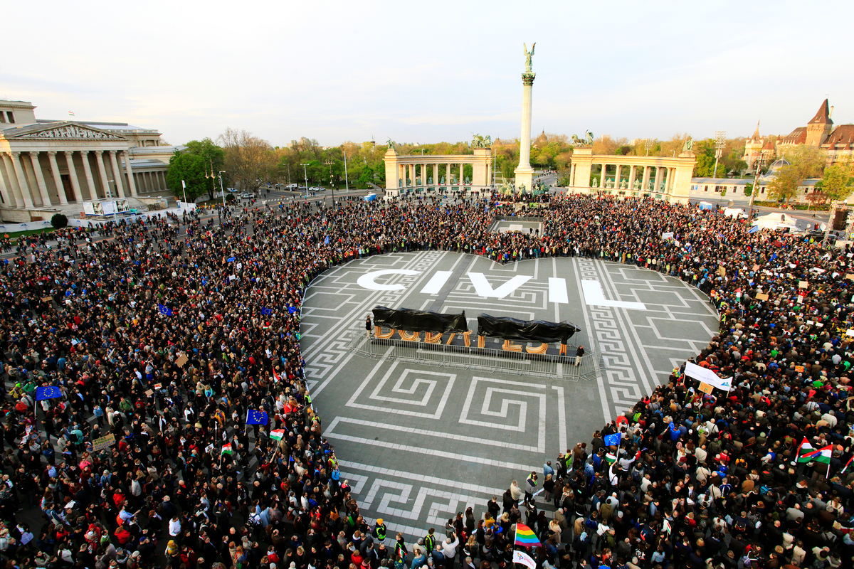 Heroes’ Veto, pro-NGO Protest in Budapest © Bence Jardany