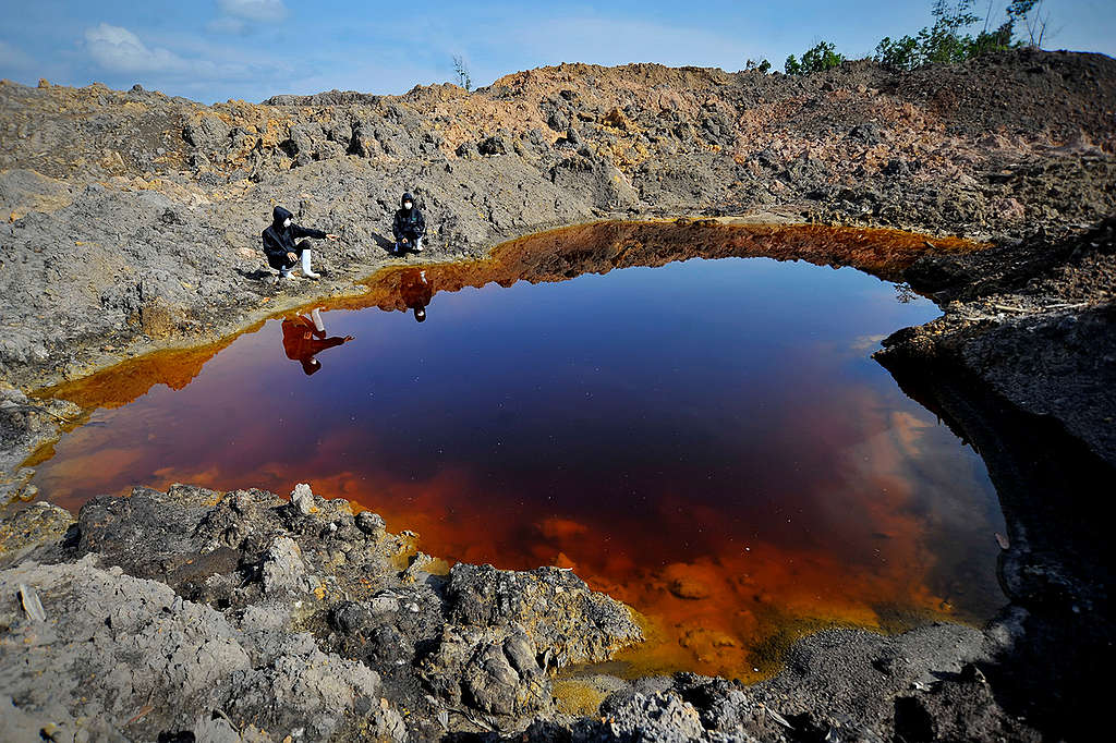 Coal Mining Site in South Kalimantan © Yudhi Mahatma / Greenpeace