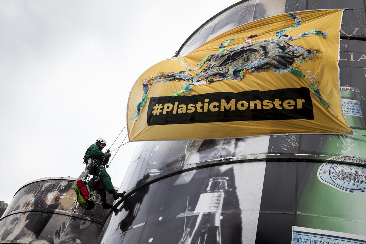 Stop Plastic Action at San Pellegrino Nestlé Plant in Italy. © Francesco Alesi / Greenpeace