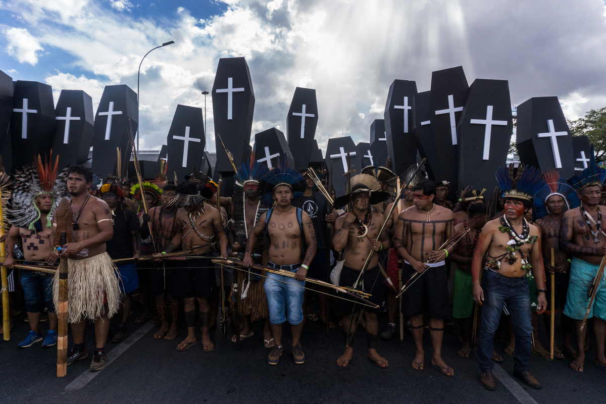 © Rogério Assis / MNI