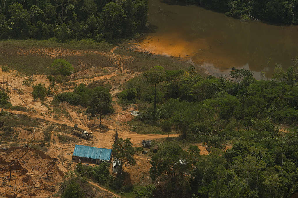 Illegal Mining in Munduruku Indigenous Land in Brazil. © Christian Braga / Greenpeace