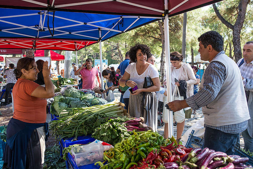 Farmer Market in Turkey. © Mert Çakir / Greenpeace