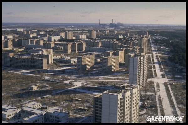 The deserted city of Pripyat.  © Clive Shirley / Signum / Greenpeace