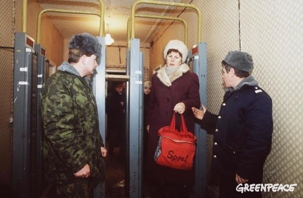 The decontamination center in Pripyat.  © Clive Shirley / Signum / Greenpeace