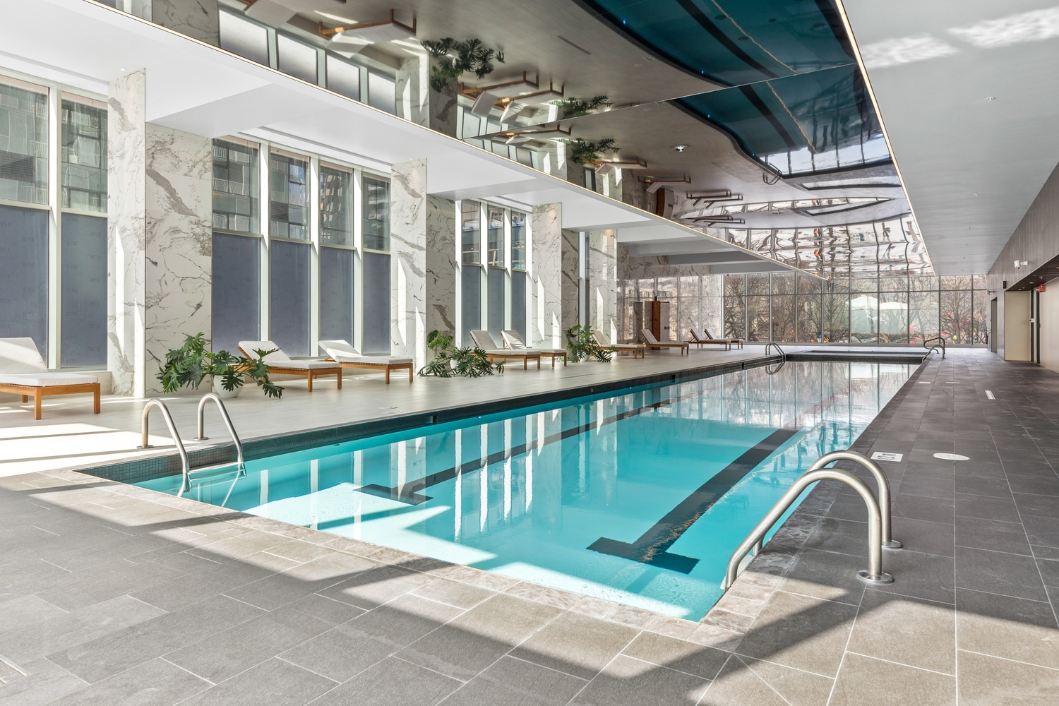 2255 René-Lévesque Blvd W, Montreal — photo 1