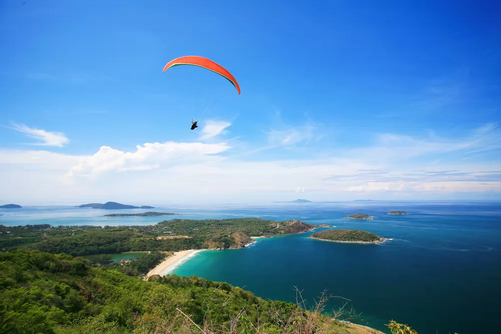 Paragliding in Phuket