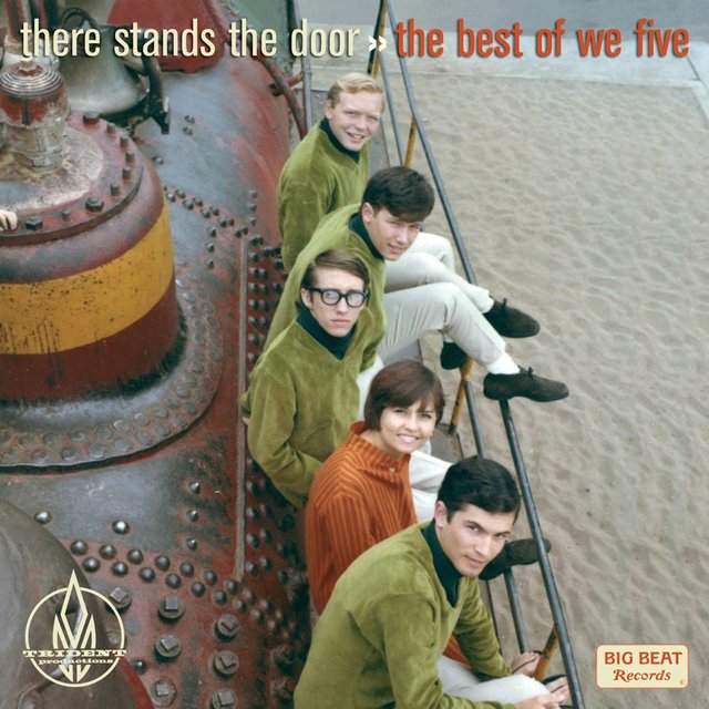 Couverture de There Stands the Door: The Best of We Five