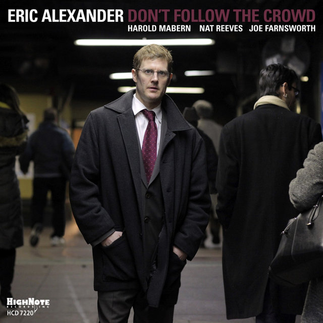 Couverture de Don't Follow the Crowd