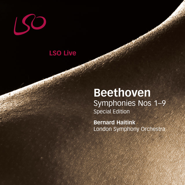 Couverture de Beethoven: Symphonies Nos. 1-9