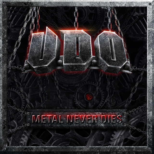 Couverture de Metal Never Dies