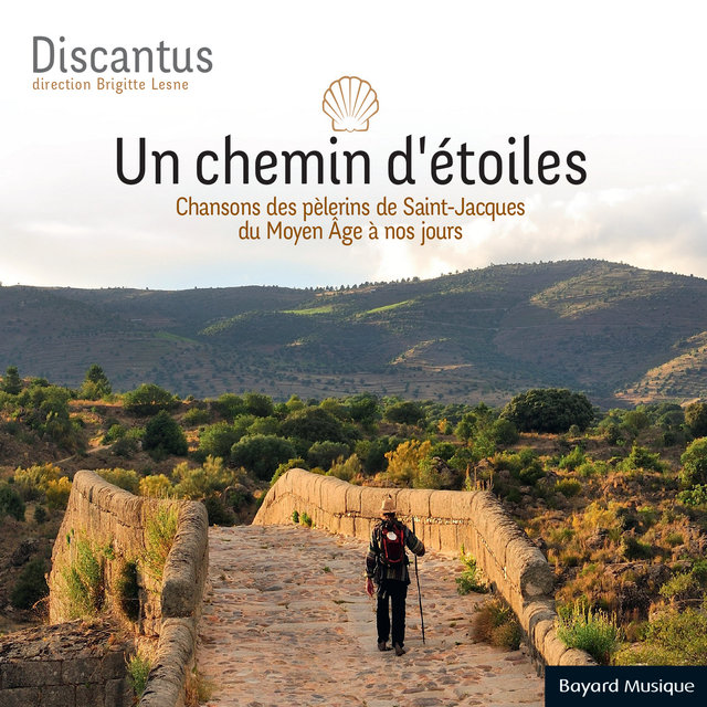 Couverture de Un chemin d’étoiles (Chansons des pèlerins de Saint-Jacques du Moyen Âge à nos jours)