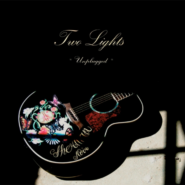 Couverture de Two Lights - Unplugged