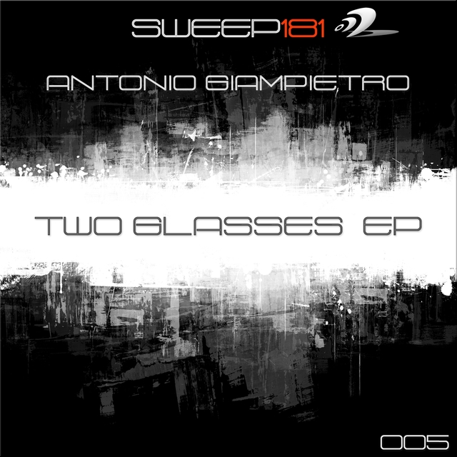 Couverture de Two Glasses EP