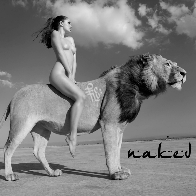 Couverture de Naked