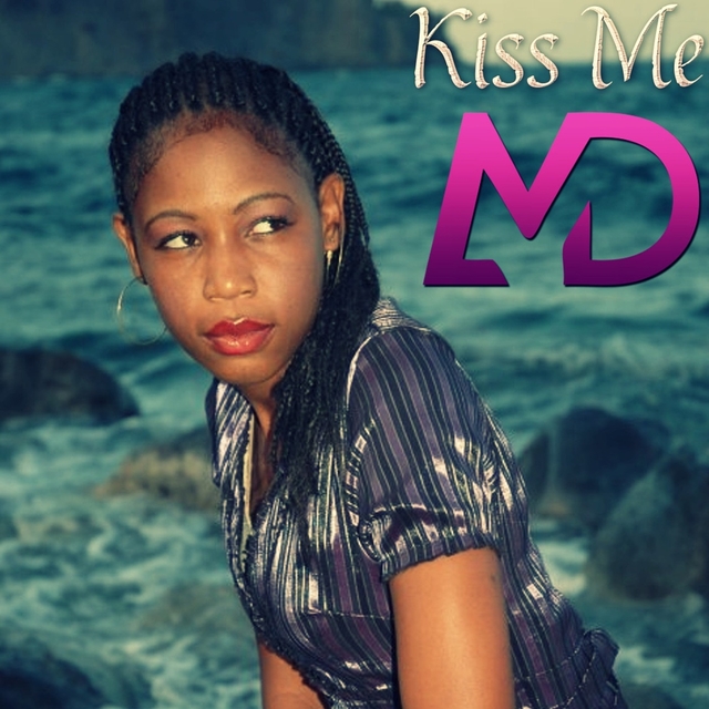 Couverture de Kiss Me