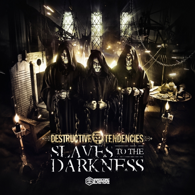 Couverture de Slaves to the Darkness