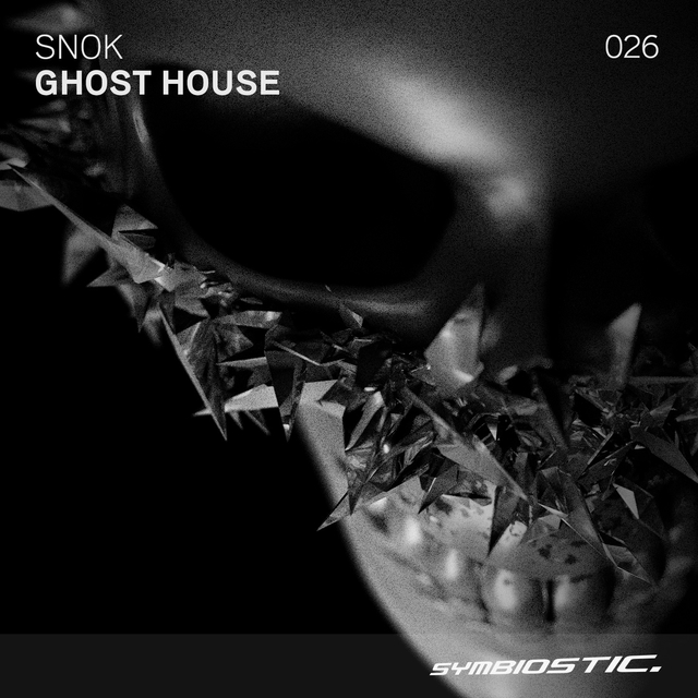 Couverture de Ghost House