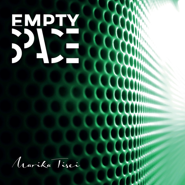 Couverture de Empty Space