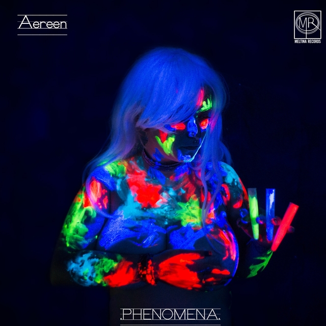 Couverture de Phenomena