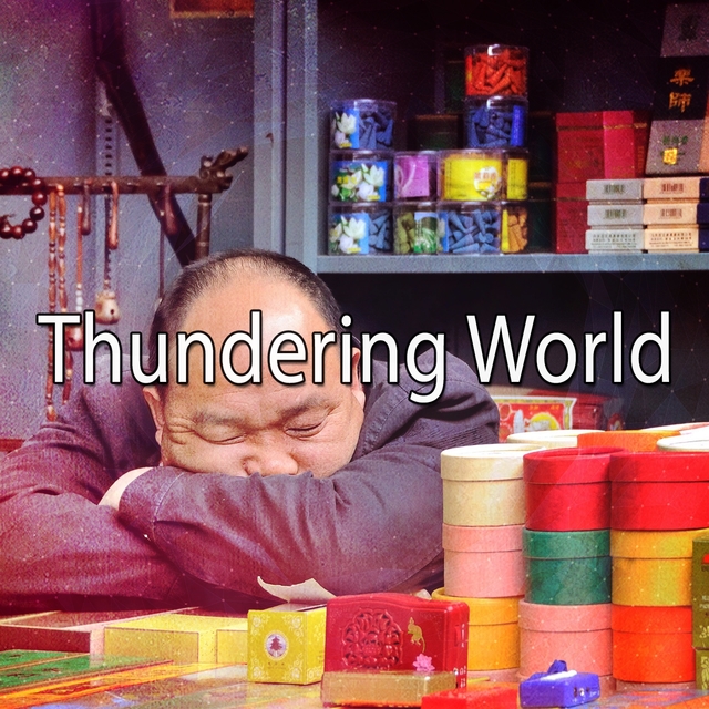 Couverture de Thundering World