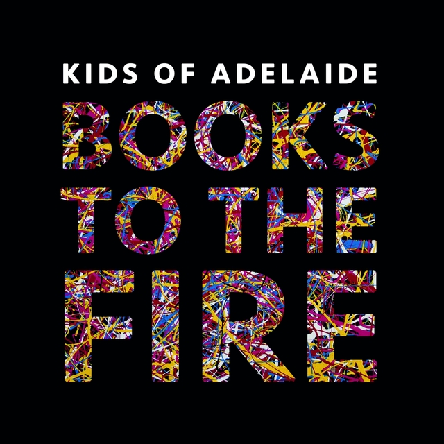 Couverture de Books to the Fire